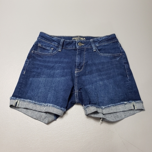 3/$15 Arizona cuffed hem blue denim jean shorts juniors size 7 - Picture 1 of 8